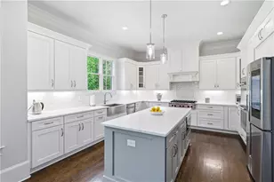 9450 Prestwick Club Dr, Johns Creek, GA 30097 - Photo 18
