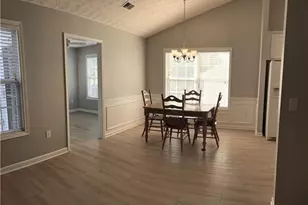 948 Village View Cir, Loganville, GA 30052 - Photo 12