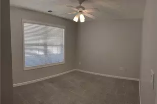 948 Village View Cir, Loganville, GA 30052 - Photo 8