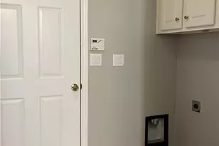 948 Village View Cir, Loganville, GA 30052 - Photo 16