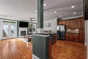 8065 Glisten Ave, Atlanta, GA 30328 - Photo 4