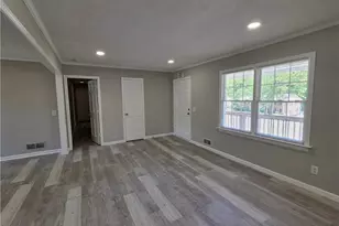 7016 Skyline Dr, Lithia Springs, GA 30122 - Photo 12
