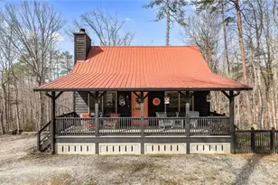 445 Skyview Cir, Clarkesville, GA 30523 - Photo 1