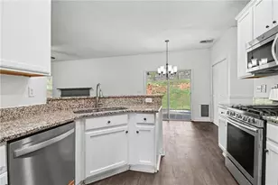 7855 Kayak Way, Cumming, GA 30028 - Photo 8