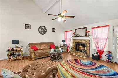 318 Eagle, Stockbridge, GA 30281 - Photo 8