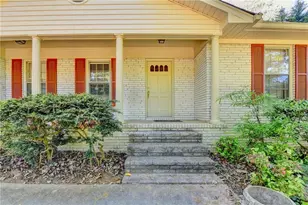 2628 Whitehurst Dr, Marietta, GA 30062 - Photo 4