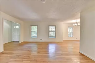 2628 Whitehurst Dr, Marietta, GA 30062 - Photo 14