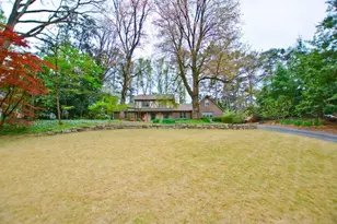 2065 Renault Ln, Atlanta, GA 30345 - Photo 2