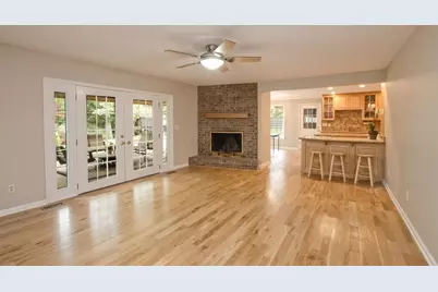 2065 Renault Lane, Atlanta, GA 30345 - Photo 6