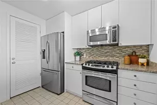 3338 Peachtree Rd NE, Atlanta, GA 30326 - Photo 6