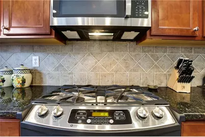 4916 Colchester Court SE #9, Atlanta, GA 30339 - Photo 6