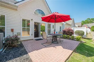 419 Brookes Walk, Woodstock, GA 30188 - Photo 4