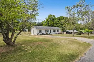 89 Kristie Cir, Powder Springs, GA 30127 - Photo 2
