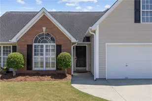 1087 Sham Pointe Dr, Lawrenceville, GA 30043 - Photo 2