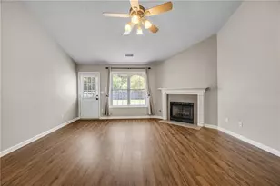 1087 Sham Pointe Dr, Lawrenceville, GA 30043 - Photo 6