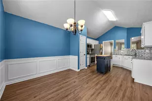 1087 Sham Pointe Dr, Lawrenceville, GA 30043 - Photo 14
