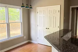 1064 Spanish Moss Ct, Lawrenceville, GA 30045 - Photo 4