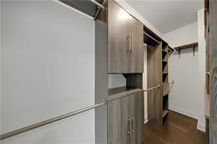 824 Stone Ridge Ln, Atlanta, GA 30324 - Photo 32