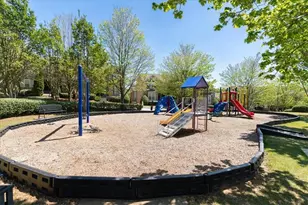 1214 Hawthorne Tr, Atlanta, GA 30344 - Photo 32