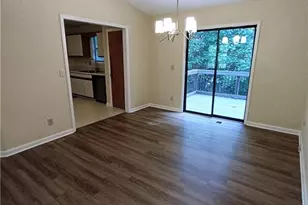 10630 Colony Glen Dr, Johns Creek, GA 30022 - Photo 4