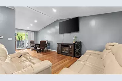 5172 Scarbrough Trail W, Stone Mountain, GA 30088 - Photo 4