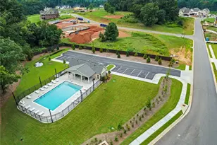 2125 Malcom Ests Dr, Bogart, GA 30622 - Photo 10