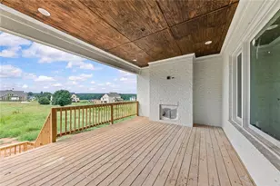 2125 Malcom Ests Dr, Bogart, GA 30622 - Photo 8