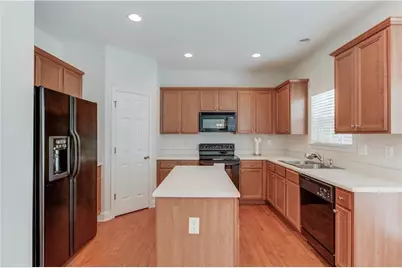 1840 Embassy Walk Lane, Lilburn, GA 30047 - Photo 10