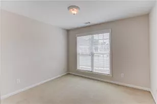 1840 Embassy Walk Ln, Lilburn, GA 30047 - Photo 20