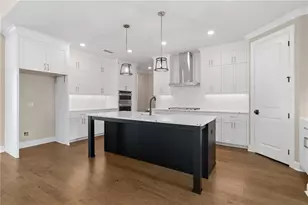 565 Pearl St, Cumming, GA 30040 - Photo 2