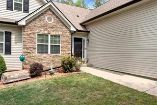 232 Cypress Dr, Jefferson, GA 30549 - Photo 2