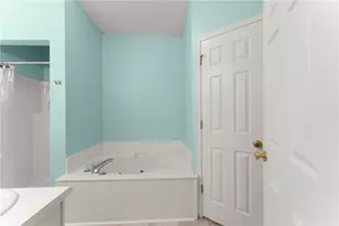 1015 Holly Dr, Gainesville, GA 30501 - Photo 24