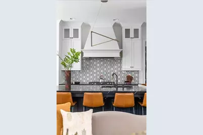 1760 Barclay Close NW, Atlanta, GA 30318 - Photo 8