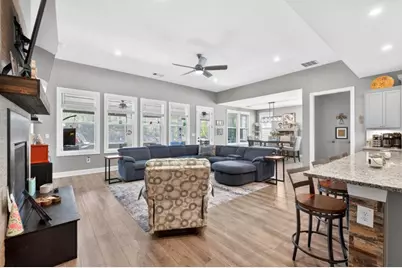 248 Chatuge Drive, Hoschton, GA 30548 - Photo 4