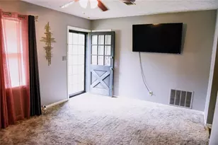 8943 Gatewood Cir, Jonesboro, GA 30238 - Photo 6