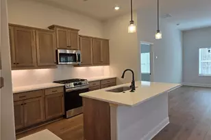 1302 Cedarcrest Blvd, Acworth, GA 30101 - Photo 4