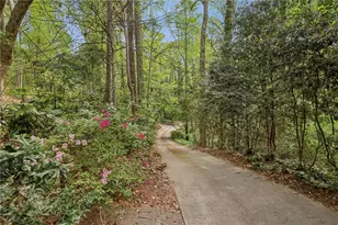 6757 Riverside Dr, Atlanta, GA 30328 - Photo 42