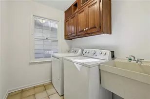 6757 Riverside Dr, Atlanta, GA 30328 - Photo 20