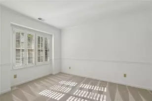 6757 Riverside Dr, Atlanta, GA 30328 - Photo 24