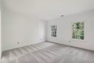 6757 Riverside Dr, Atlanta, GA 30328 - Photo 32