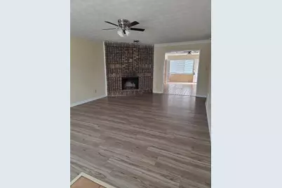 2120 Fieldstone View SE, Conyers, GA 30013 - Photo 2
