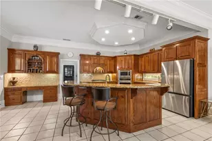 3610 Mansions Pkwy, Berkeley Lake, GA 30096 - Photo 14