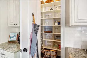 582 Charles Ave, Atlanta, GA 30308 - Photo 6