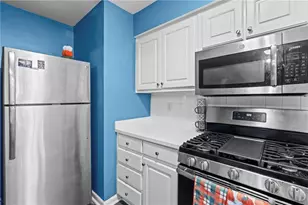 547 Picketts Bend Cir, Marietta, GA 30008 - Photo 10