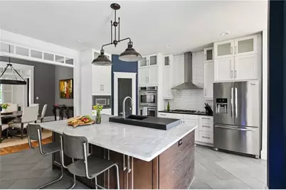 635 Bonaventure Avenue NE, Atlanta, GA 30306 - Photo 4