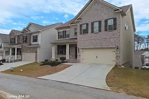 2034 Britt Dr, Snellville, GA 30078 - Photo 4