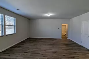 2034 Britt Dr, Snellville, GA 30078 - Photo 38