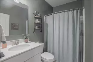 6363 Crosscreek Ln, Flowery Branch, GA 30542 - Photo 16