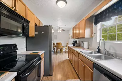 1123 Patriot Circle, McDonough, GA 30252 - Photo 8