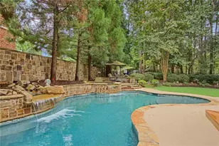 3819 Rockhaven Ct, Marietta, GA 30066 - Photo 2